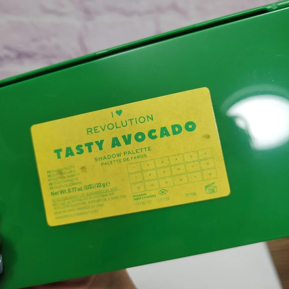 NEW No Box I Heart Revolution Tasty Avocado Eyeshadow Palette 18 Shades + Mirror